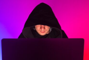 hacker-1-370x250.jpg