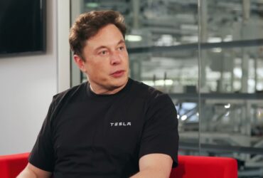elon-musk-12-370x250.jpg