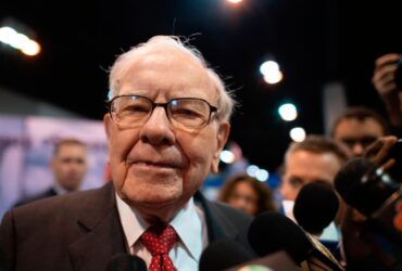 warren-buffett-370x250.jpg