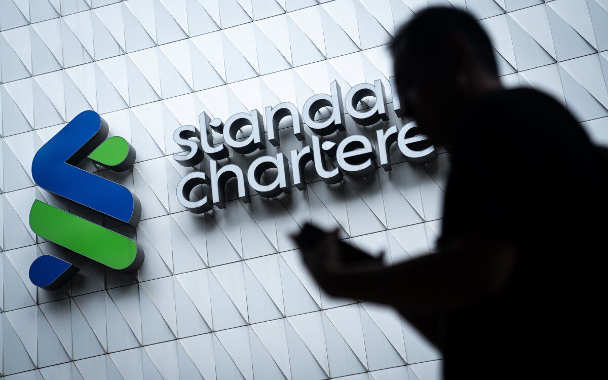 standard chartered 4