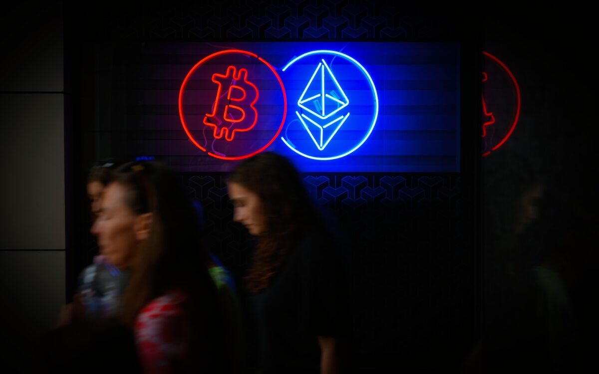 bitcoin ethereum 10