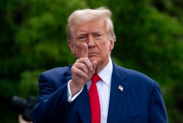 donald-trump-11-370x250.jpg