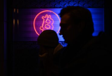 bitcoin-bernstein-den-10-kripto-para-tahmini-370x250.jpg