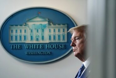 donald-trump-beyaz-saray-370x250.jpg