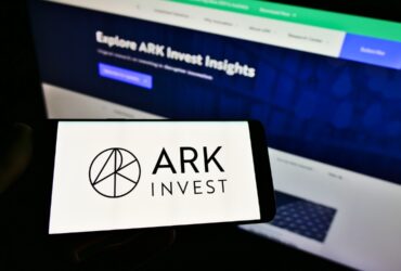 ark-invest-1-370x250.jpg