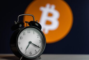 bitcoin-zaman-saat-1-370x250.jpg