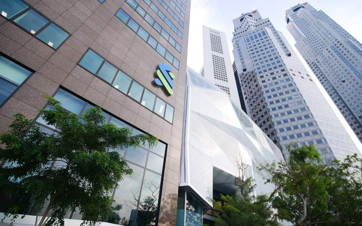 standard chartered 11