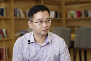 Jiang-Zhuoer-370x250.jpg